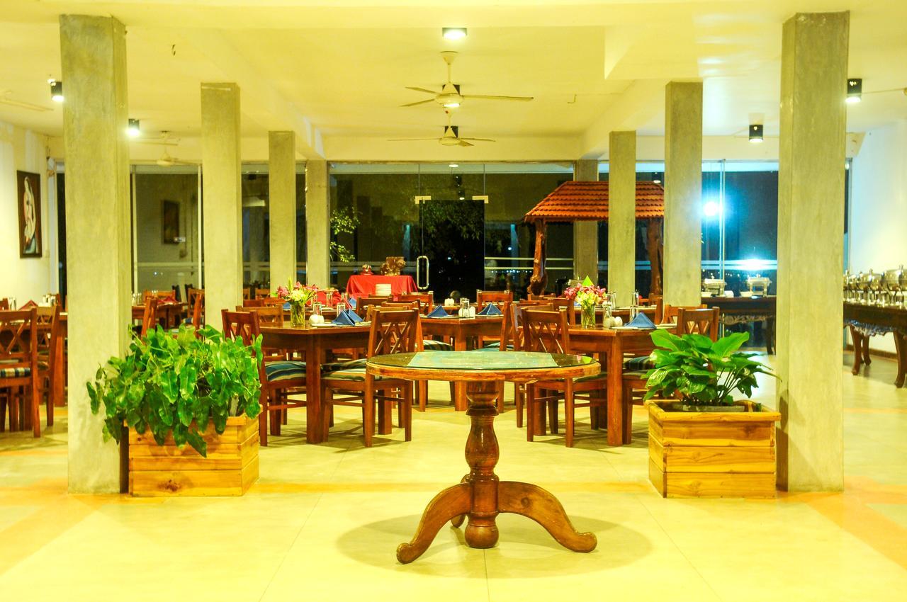 Lake Wind Hotel Tissamaharama Εξωτερικό φωτογραφία