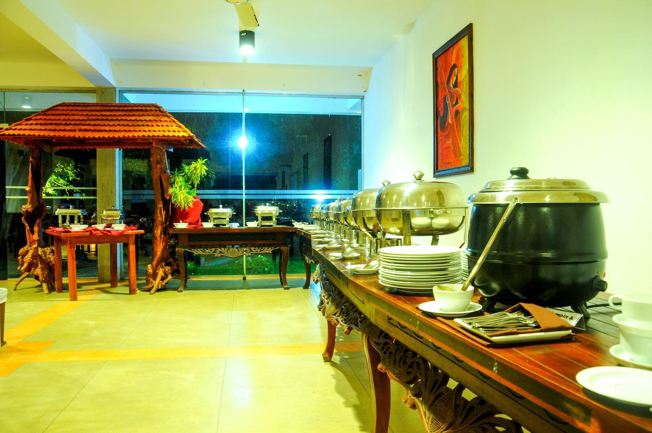 Lake Wind Hotel Tissamaharama Εξωτερικό φωτογραφία