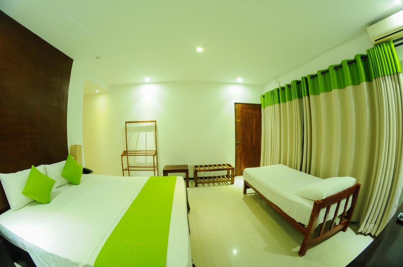 Lake Wind Hotel Tissamaharama Εξωτερικό φωτογραφία